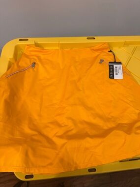 Women's Athletic Skort in Vibrant orange with Zip Pockets